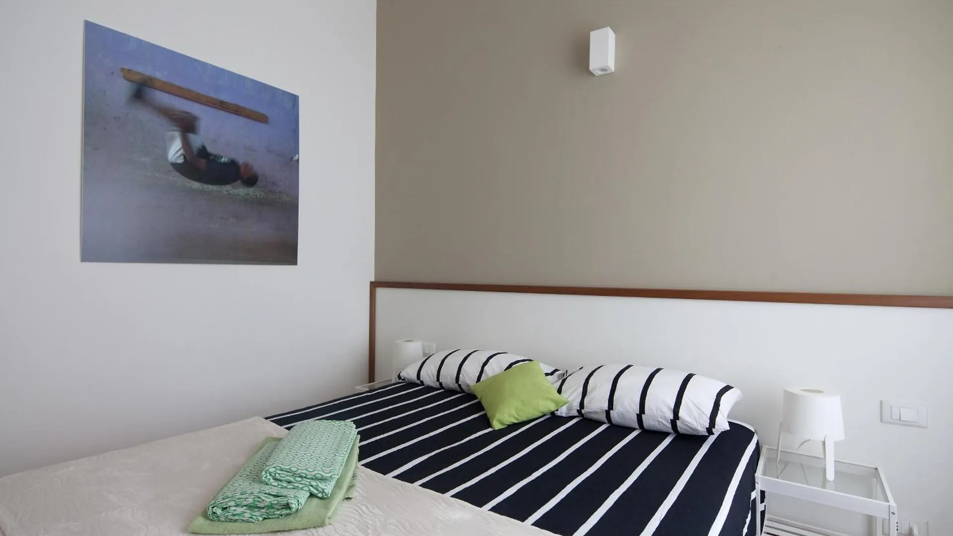La Spezia City Center Apartment: Modern Rooftop Terrace near Cinque Terre Station Italy