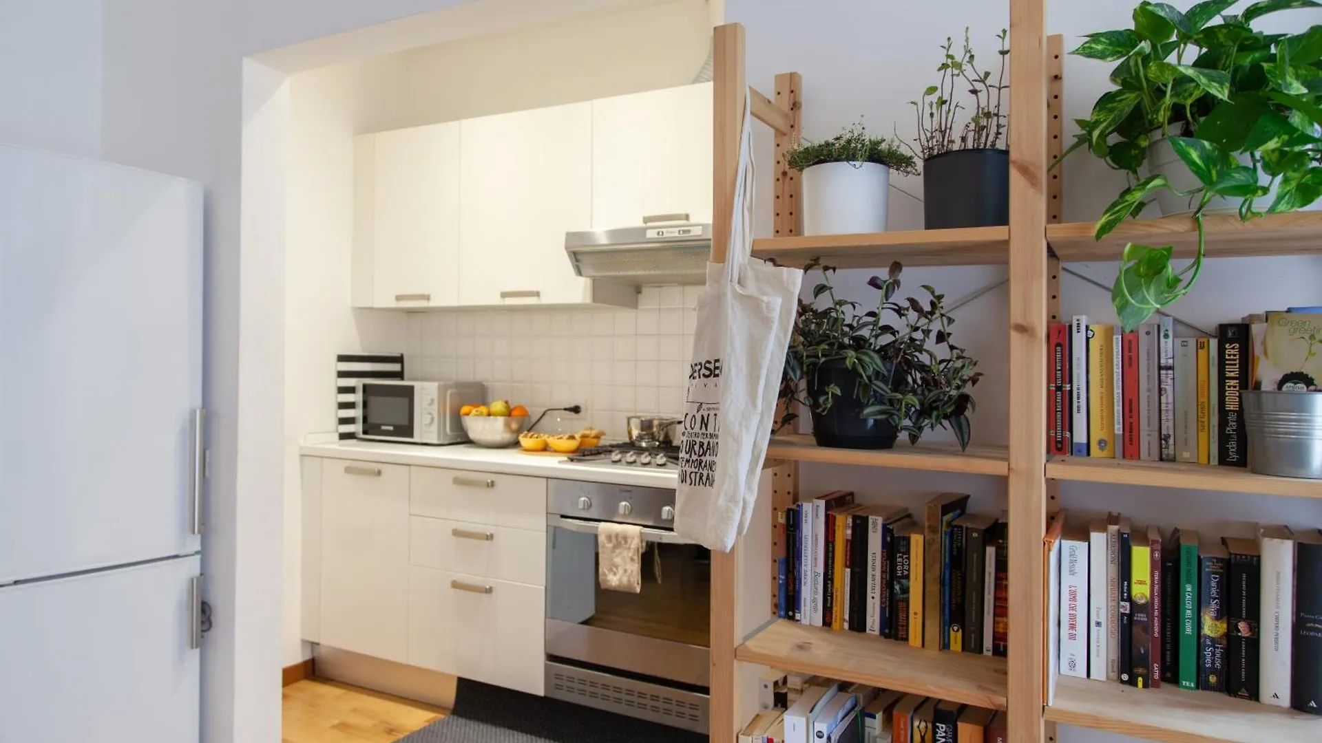 Apartment La Spezia City Center Apartment: Modern Rooftop Terrace near Cinque Terre Station