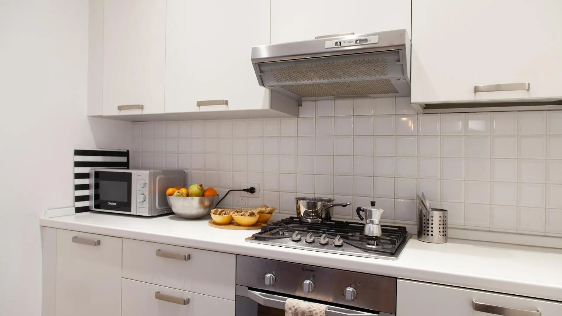 Apartment La Spezia City Center Apartment: Modern Rooftop Terrace near Cinque Terre Station