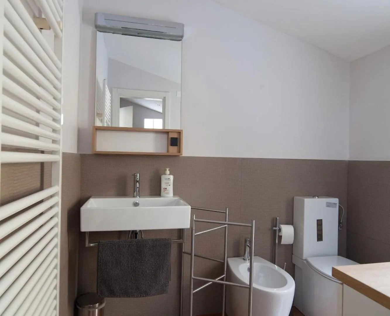 Apartment La Spezia City Center Apartment: Modern Rooftop Terrace near Cinque Terre Station